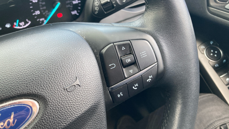 Ford Focus 1.0 EcoBoost 125 Titanium 5dr Petrol Hatchback